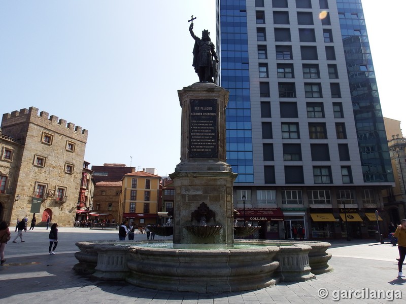 Monumento a Don Pelayo