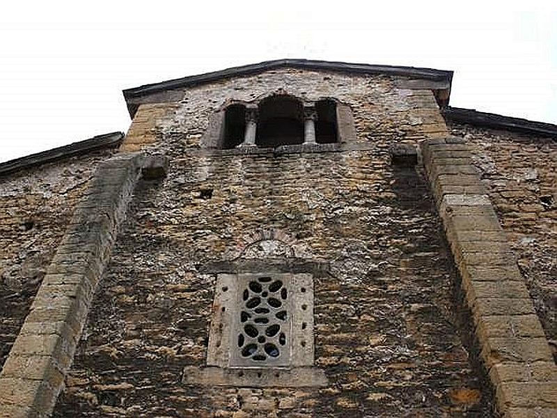 Iglesia de San Julián de los Prados