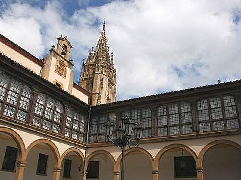 Palacio Episcopal de Oviedo