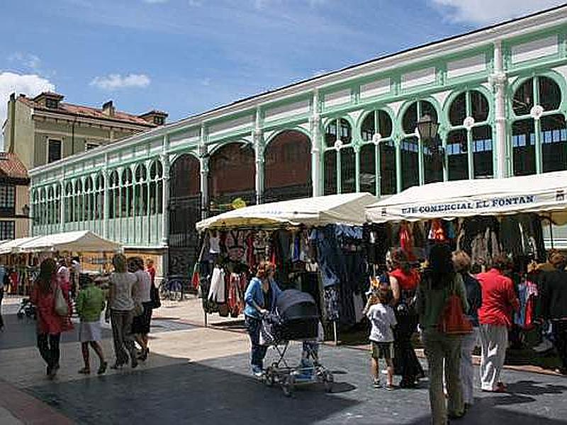 Plaza y Mercado del Fontán