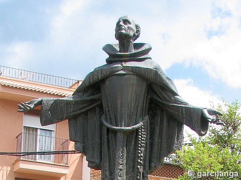 Monumento a San Pedro de Alcántara