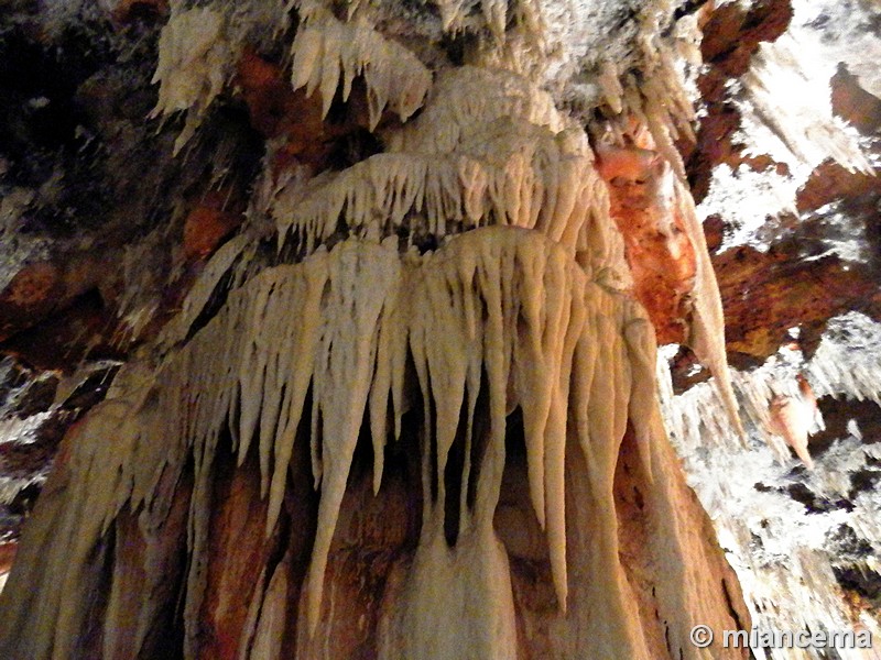 Cuevas del Cerro del Águila