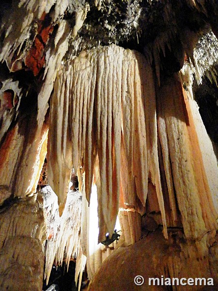 Cuevas del Cerro del Águila