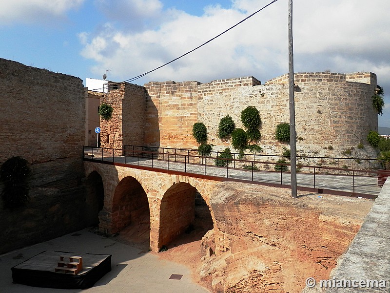 Muralla medieval de Alcúdia