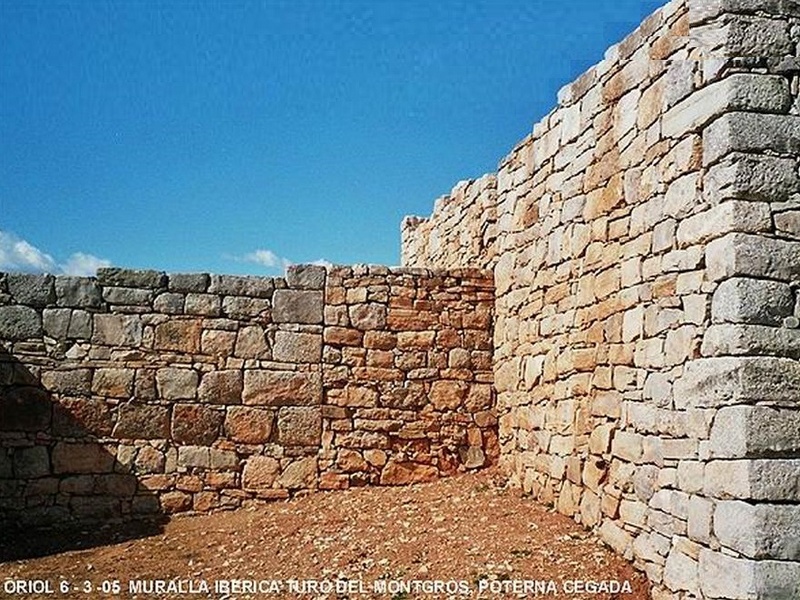 Muralla ibérica de Turó del Montgrós