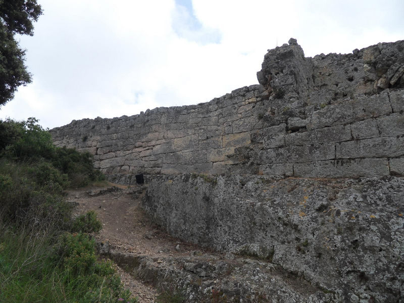 Muralla urbana de Olèrdola