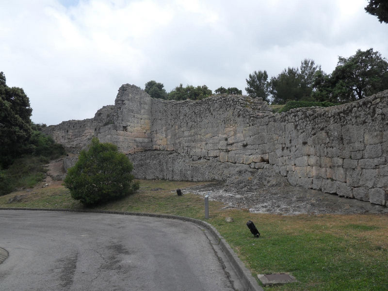 Muralla urbana de Olèrdola