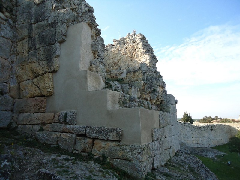 Muralla urbana de Olèrdola