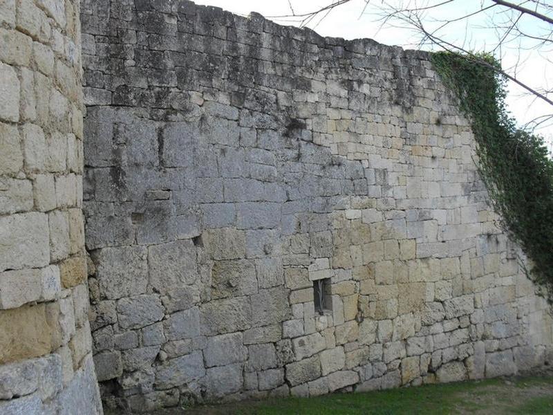 Muralla urbana de Olèrdola