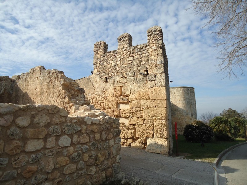 Muralla urbana de Olèrdola