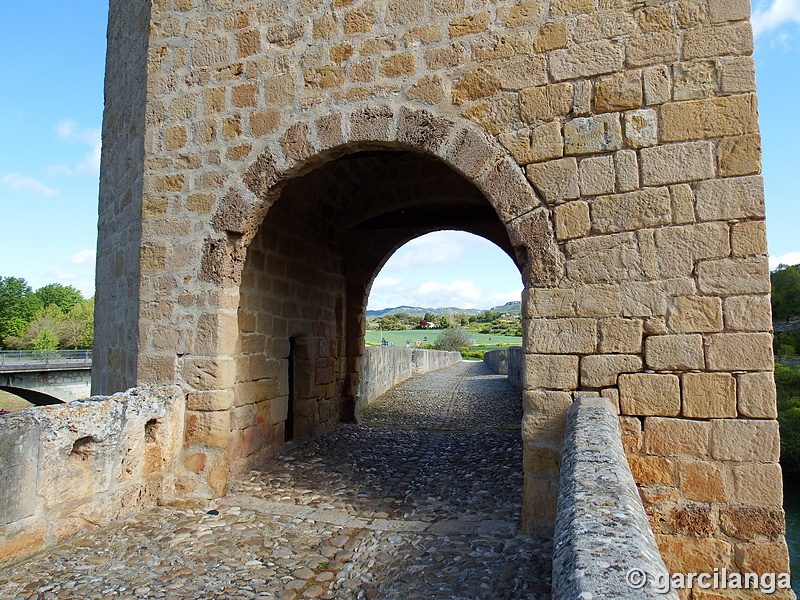 Puente fortificado de Frías