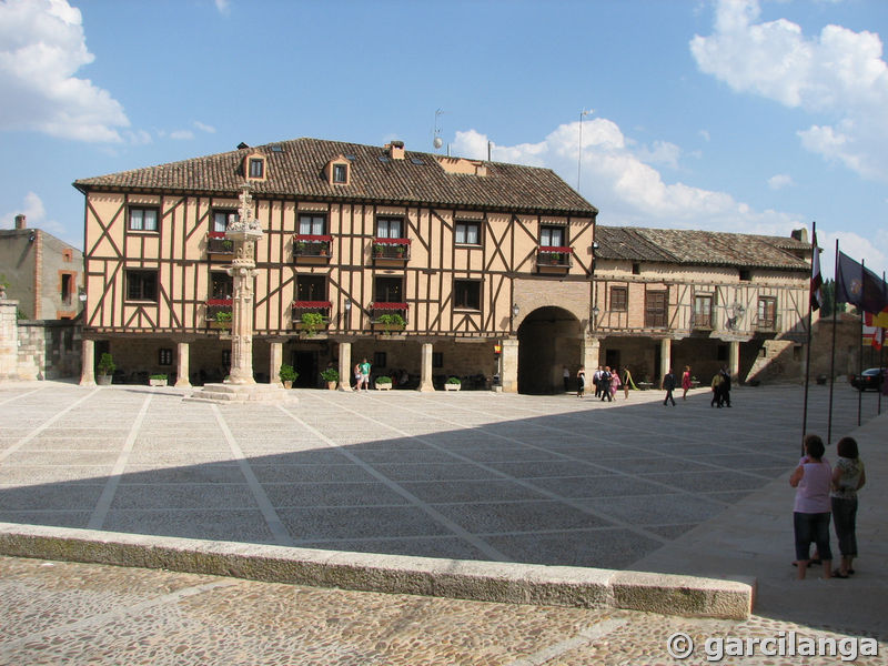 Plaza Mayor de Peñaranda de Duero