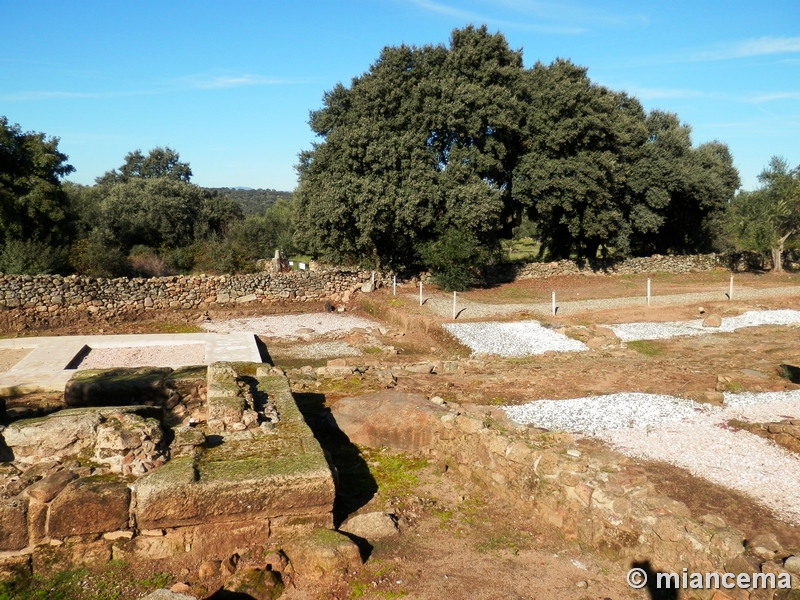 Puerta Suroeste de Cáparra