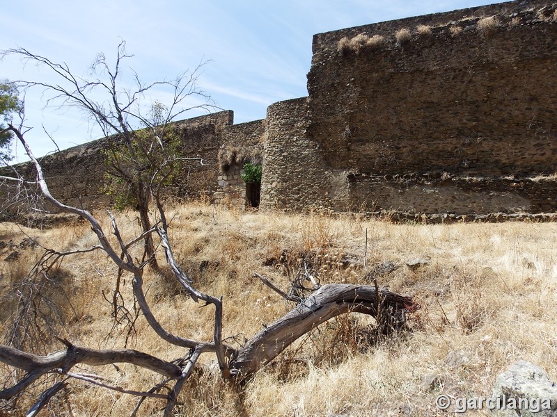 Muralla urbana de Granadilla