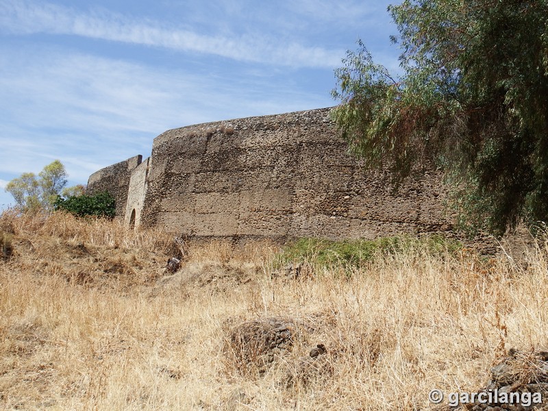 Muralla urbana de Granadilla