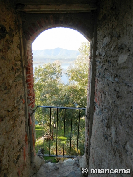 Muralla urbana de Granadilla