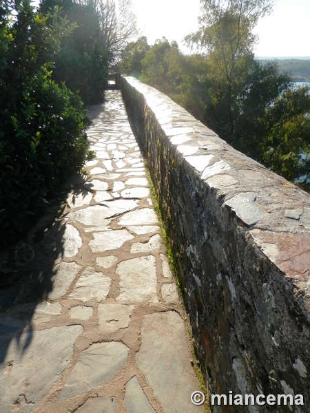 Muralla urbana de Granadilla