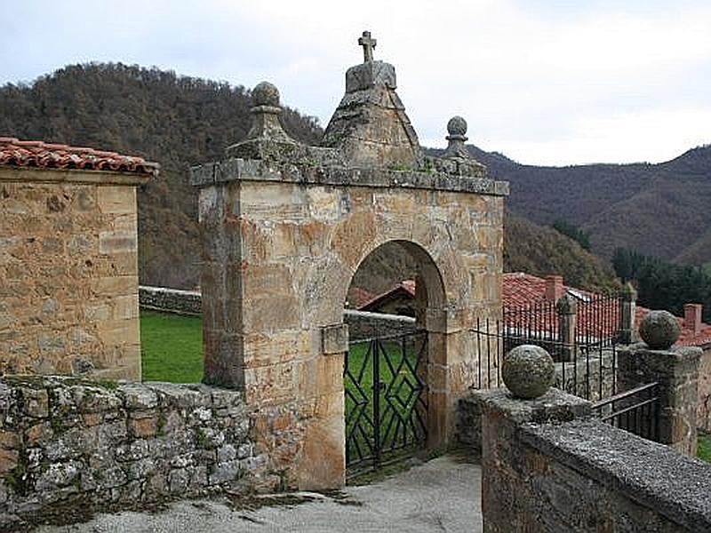 Iglesia de Luriezo