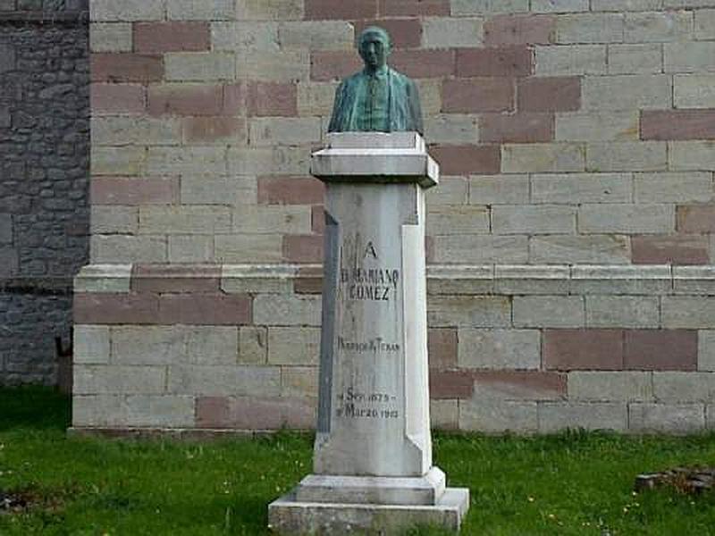 Monumento a Mariano Gómez