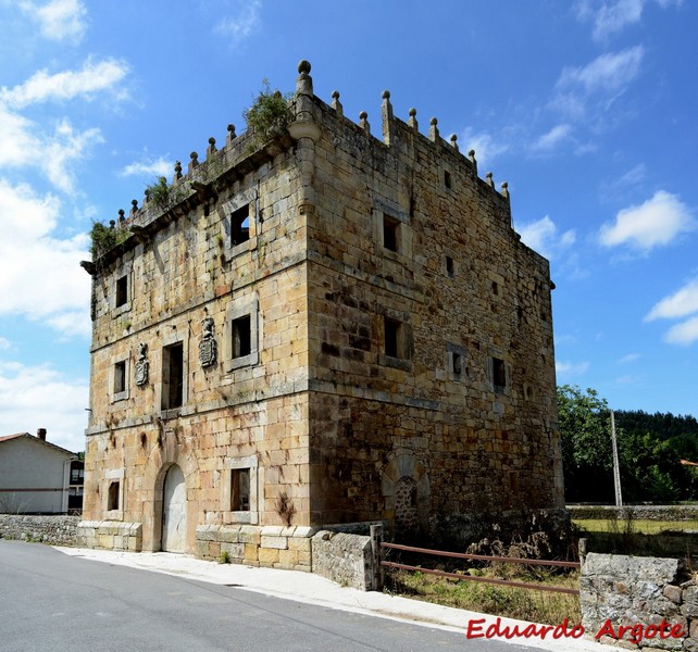 Casa torre de Hoyos