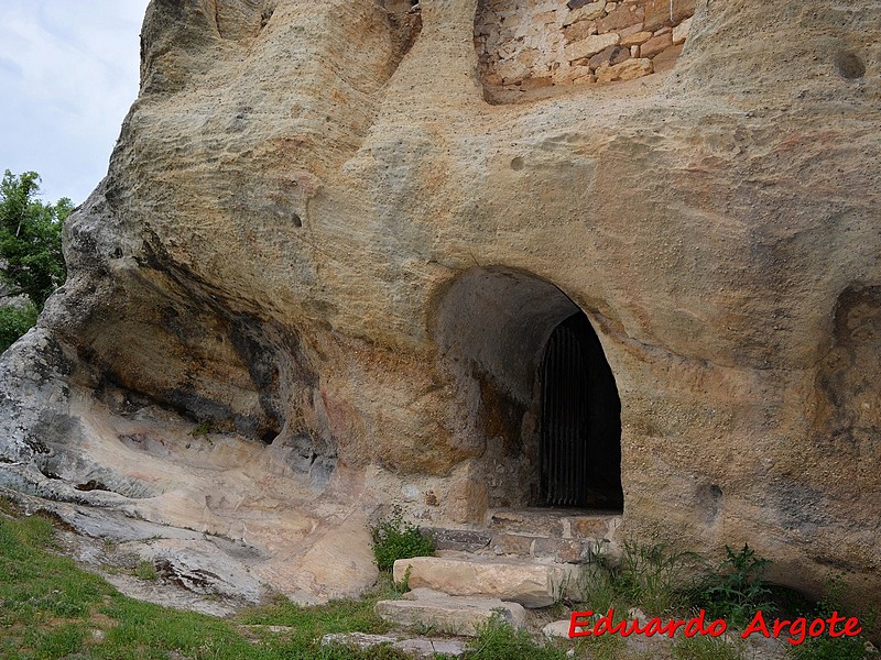 Ermita rupestre de Arroyuelos