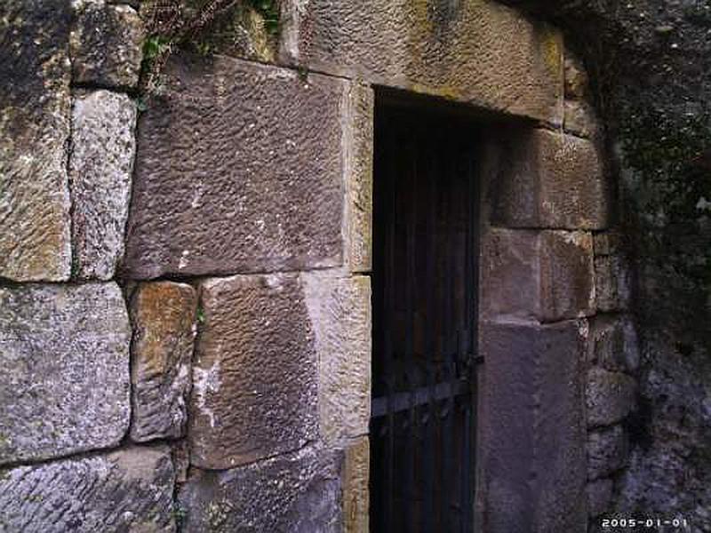 Ermita rupestre de Campoo de Ebro