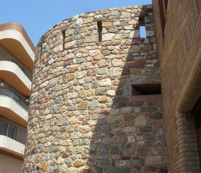 Muralla urbana de Almenara