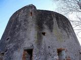 Torre de defensa II del volcán Montsacopa