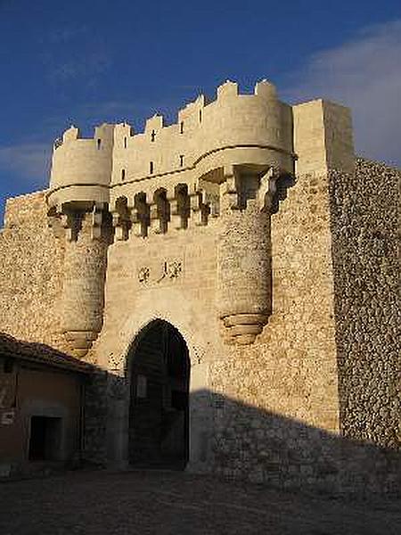 Muralla urbana de Hita