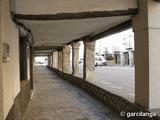 Calles con soportales de Tendilla