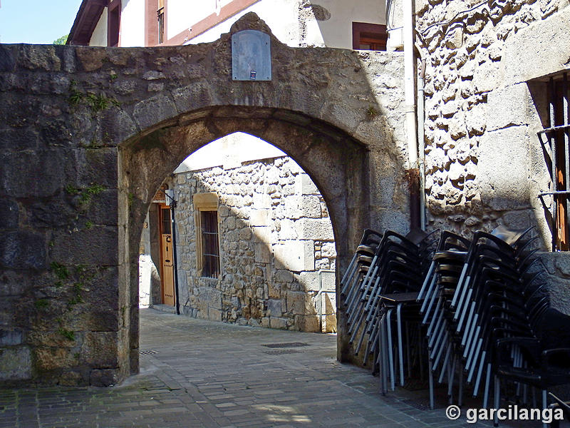 Muralla urbana de Zestoa