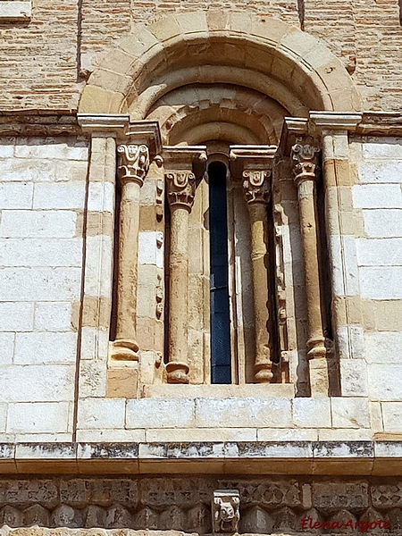 Iglesia deSanta María del Puy