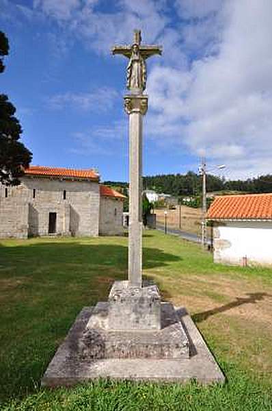 Crucero de Santa Maria de Doroña