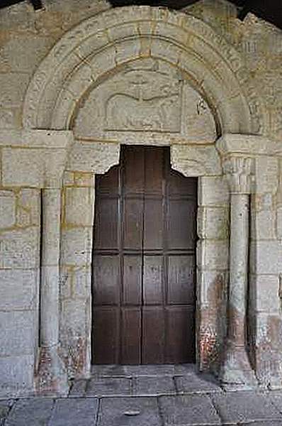 Iglesia de Santa María de Doroña