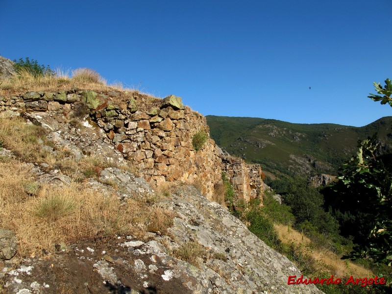 Castillo de Montuerto