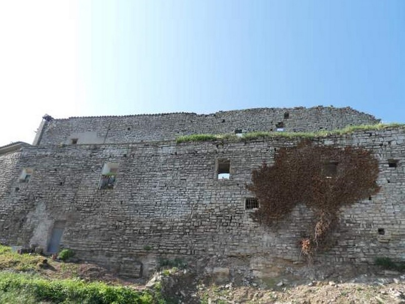 Muralla urbana de Montfalcó Murallat