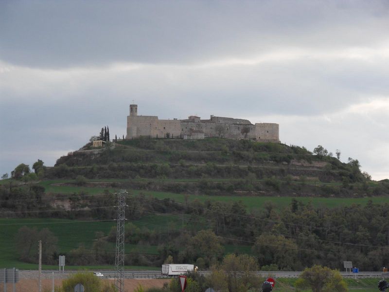 Muralla urbana de Montfalcó Murallat