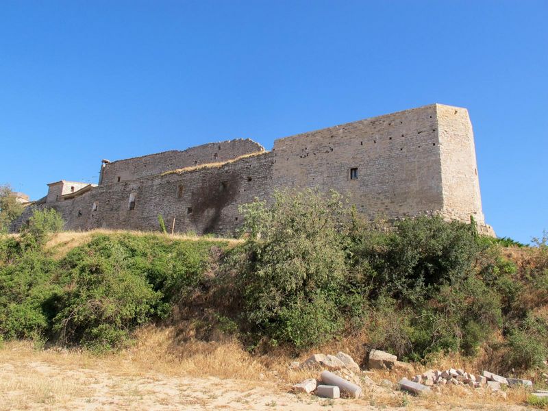 Muralla urbana de Montfalcó Murallat