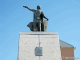 Monumento a Gonzalo Chacón