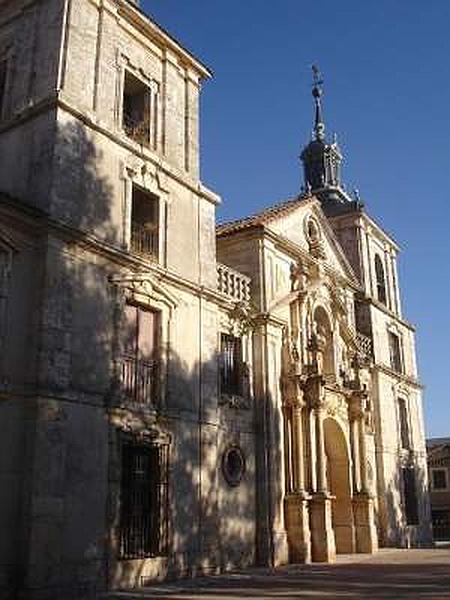 Palacio de Goyeneche e iglesia de San Francisco Javier