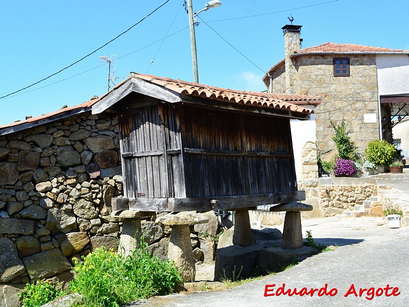 Hórreos de Vilanova dos Infantes