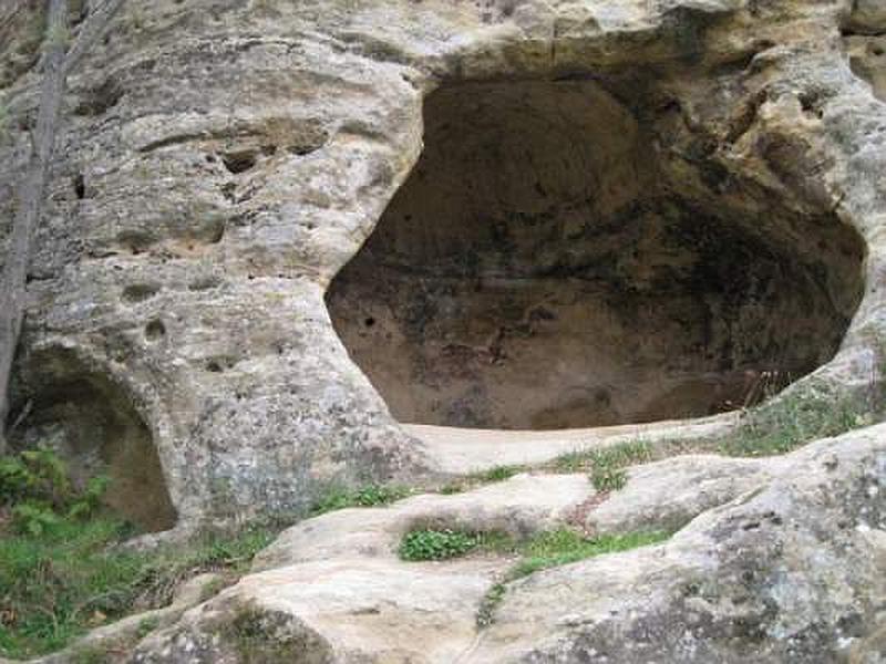 Iglesia rupestre de los Santos Justo y Pastor