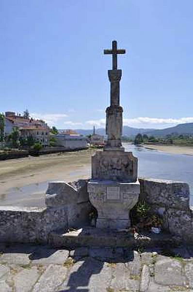 Puente antiguo de Baiona