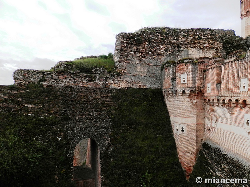 Muralla urbana de Coca