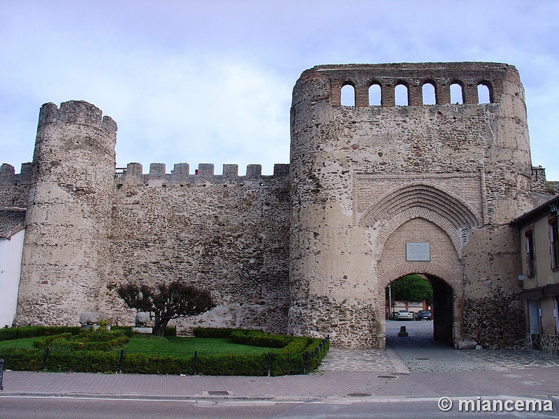 Muralla urbana de Coca