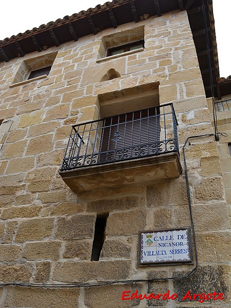 Casa Castillo El Deume