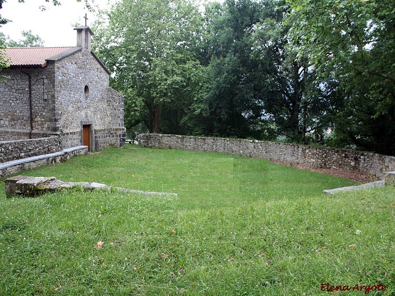 Ermita y coso taurino de San Antolin