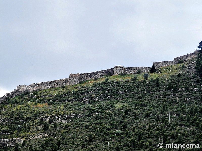 Muralla urbana de Mequinenza